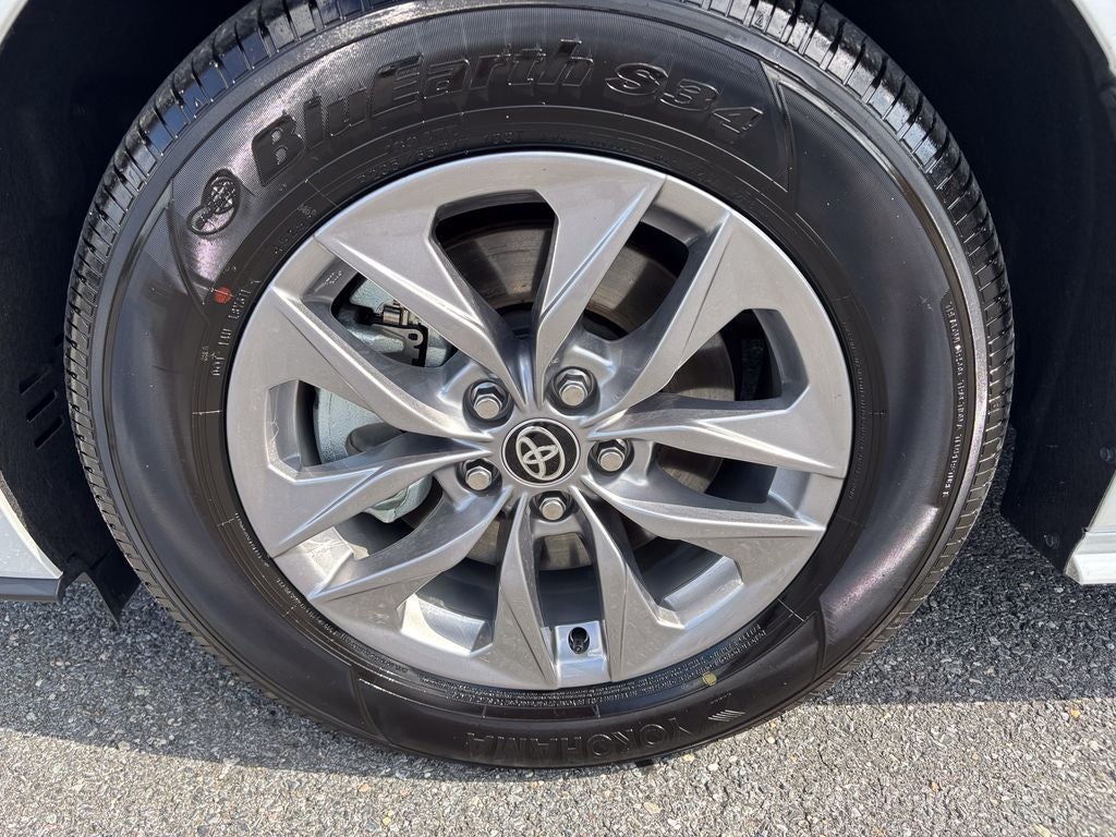 2026 Toyota Sienna XLE 8 Passenger