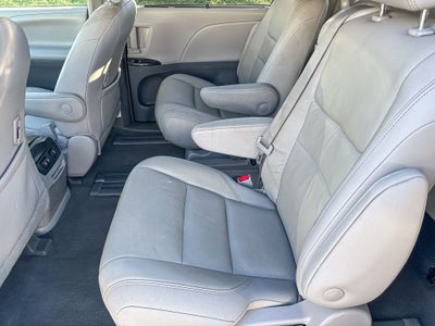 2019 Toyota Sienna XLE 8 Passenger