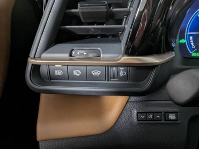 2025 Toyota Crown Signia XLE