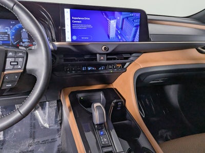 2025 Toyota Crown Signia XLE