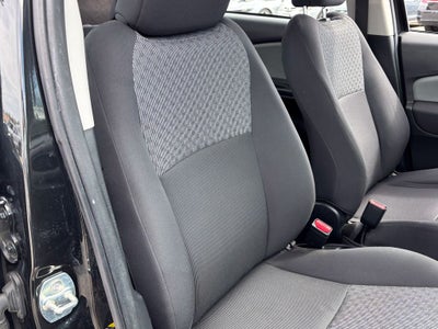 2015 Toyota Yaris LE