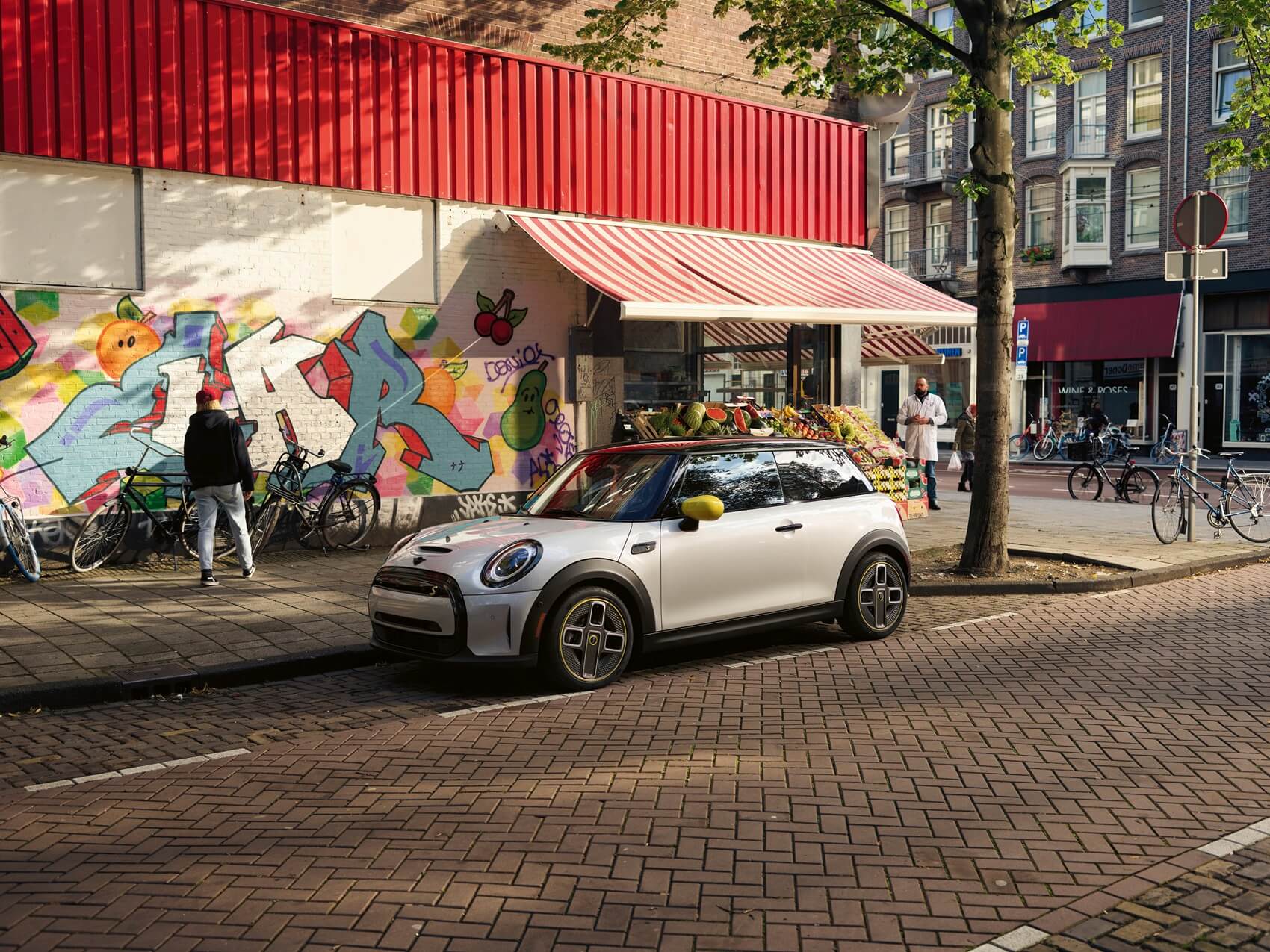 How an Electric or Hybrid Car Works