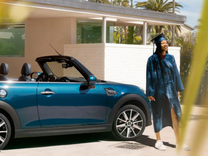 $500 OFF NEW OR CPO WITH THE MINI COLLEGE GRAD PROGRAM